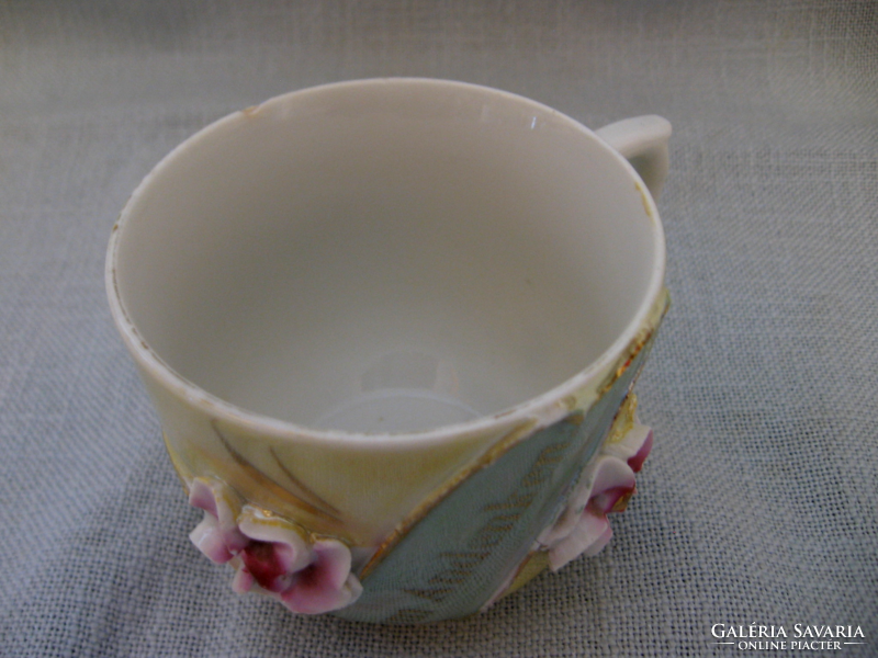 Antique luster zum andenken cup with plastic roses