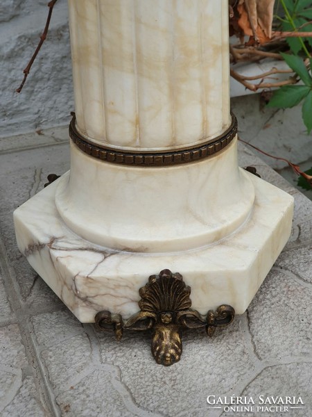 Illuminated marble urn vase
