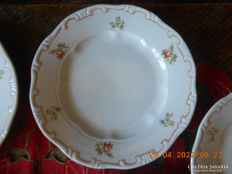 Plate of Zsolnay wild rose pattern cake