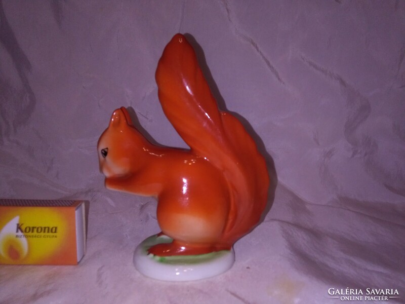 Hollóházi mókus - nipp, figura