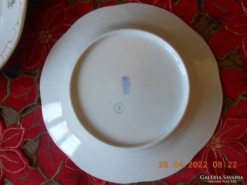 Zsolnay vadrózsa mintás süteményes tányér