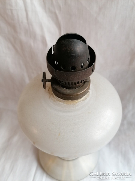 Petroleum lamp