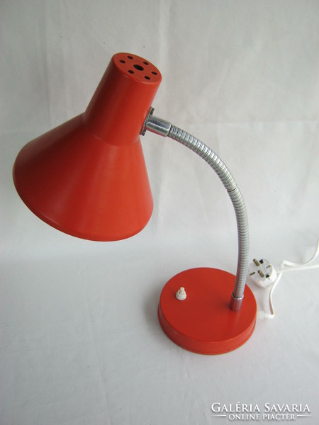 Szarvas iron and metal industry cooperative throat tube metal retro table lamp