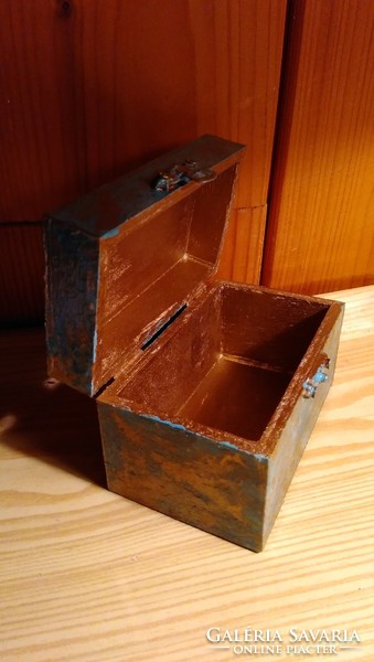 Small wooden box with antique decoration, unique hand-painted, chest, box (10 x 6 x 6 cm)