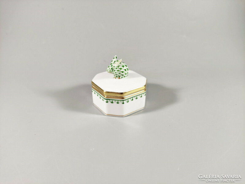 Herend, fishnet patterned green rabbit hand painted porcelain jewelry box, flawless! (Bt039)