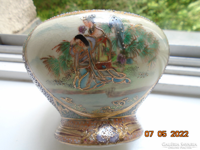 A hand-painted Chinese satsuma vase with a lid featuring two life portraits with ornate gold embossed enamel patterns