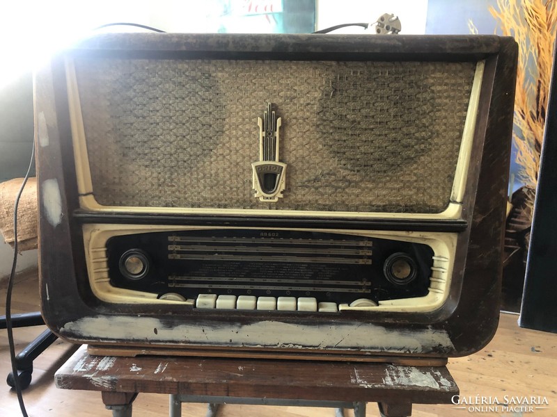 Old radio