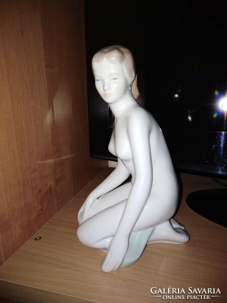 Porcelain sitting girl figure for sale