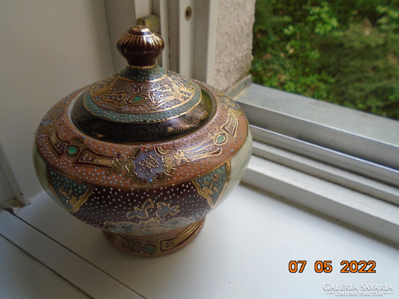 A hand-painted Chinese satsuma vase with a lid featuring two life portraits with ornate gold embossed enamel patterns