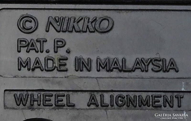 1I765 Retro távirányítós Nikko 16 Jeep Lost Raider