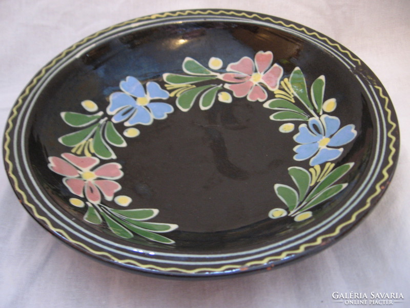 Hmv marketplace with black glaze, flower wreath wall bowl, plate