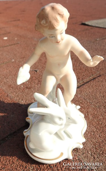 Wallendorf - i nyulakat esető kisfiú - figurális porcelán