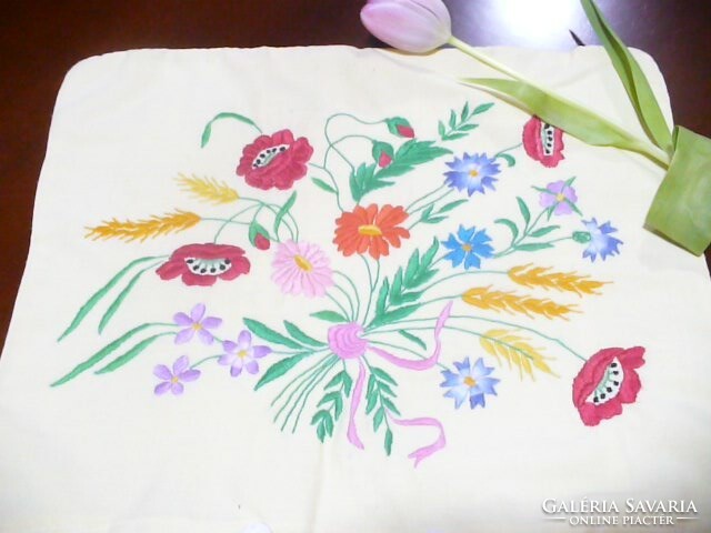 Beautiful poppy pillowcase