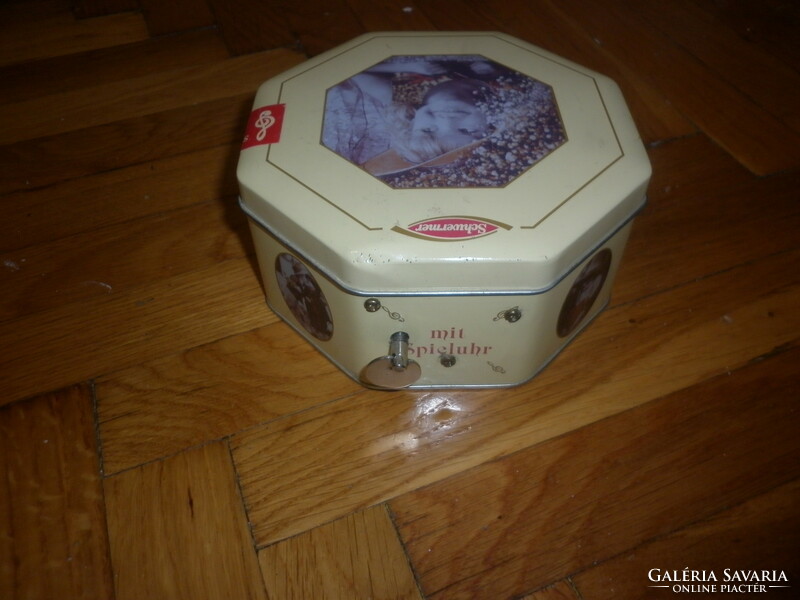 Pick-up music box with dessert metal box