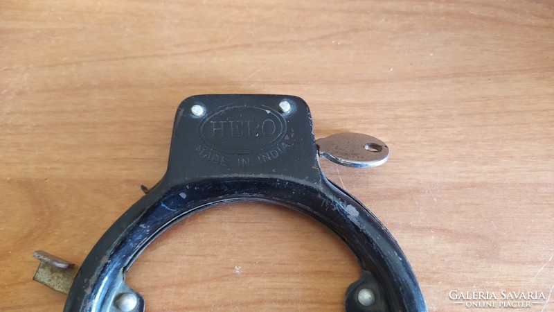 (K) old bicycle lock, padlock