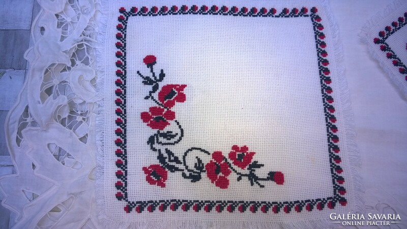 Cross stitch poppy motif. Napkin, place mat too
