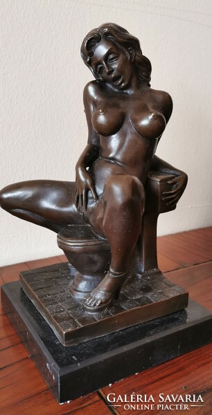 Erotic scene - bronze sculpture artwork