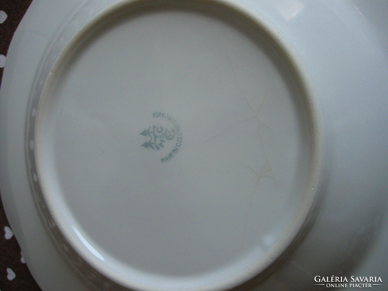 Csehszlovák porcelán - H & C - virágmintás, mély tányér, arany széllel