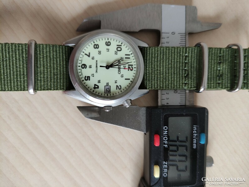 Ritka/régi/makulátlan - Seiko Kintetik automata katonai óra-karóra
