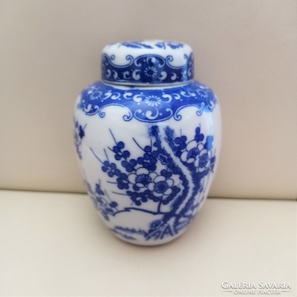 Japanese porcelain tea grass holder