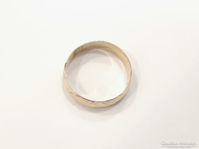 Gold wedding ring (k-au83254)
