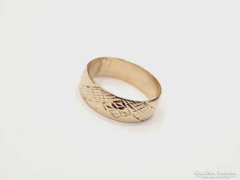 Gold wedding ring (k-au83254)