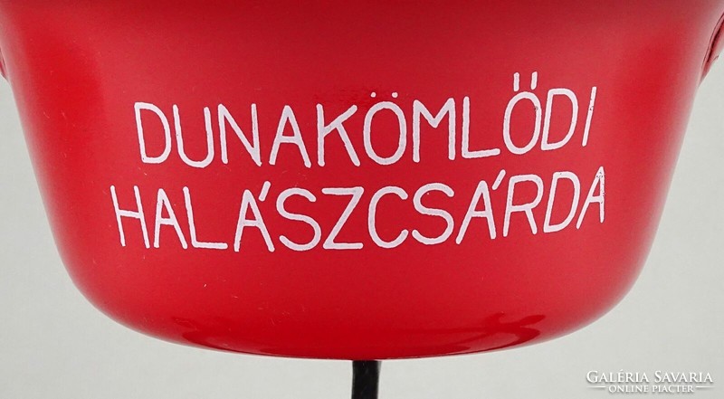 1I944 red enamelled cauldron with wrought iron stand in Dunakömlőd