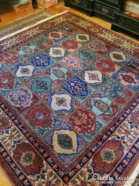 Flawless hand Persian rug: price drop
