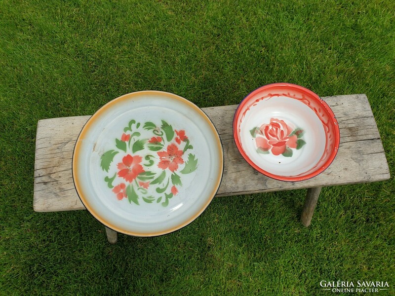 Old vintage flower pattern on large enamel bowl tray enameled deep plate
