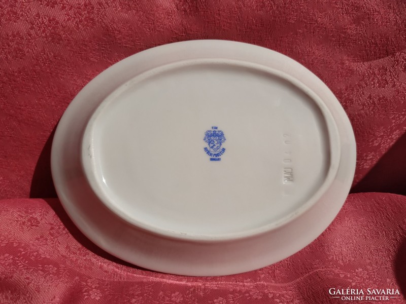 Lowland porcelain oval serving bowl