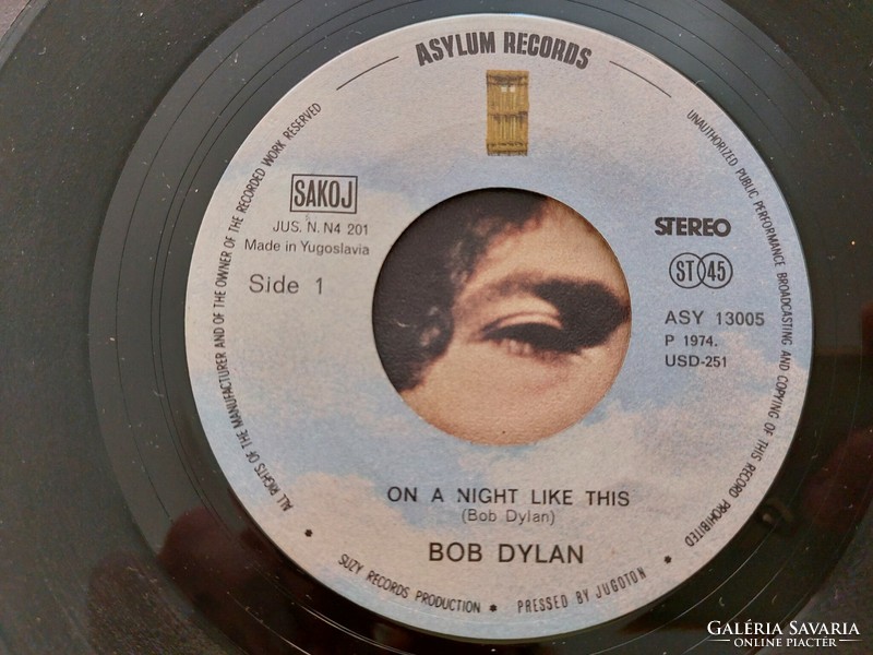 Retro record vinyl single 1974 by Bob Dylan