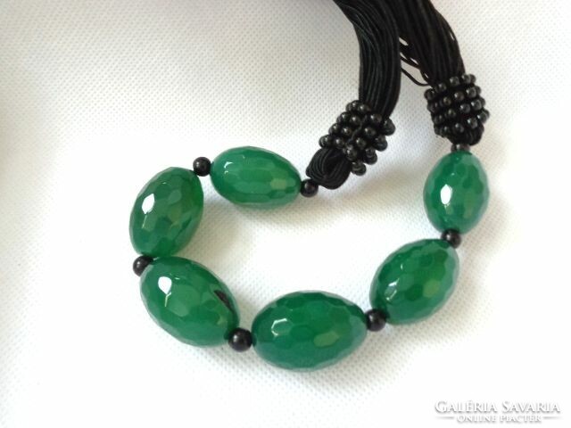 Green agate necklace with big eyes