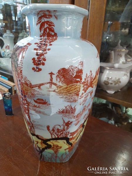 Japanese satsuma hand painted 6 square vase. 30 Cm.