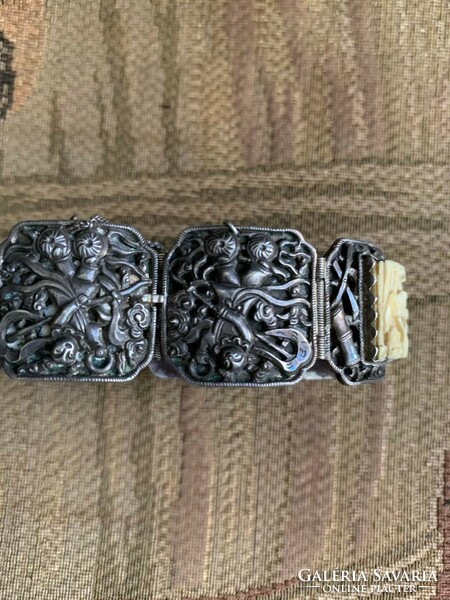 Beautiful silver bracelet decorated with rare antique Chinese fang carvings