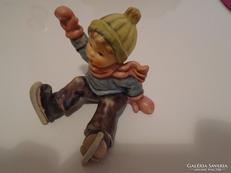 Hummel figura