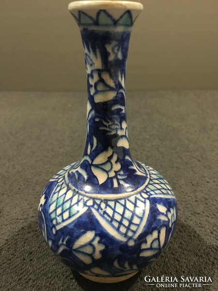 Antique turkish iznik vase !!