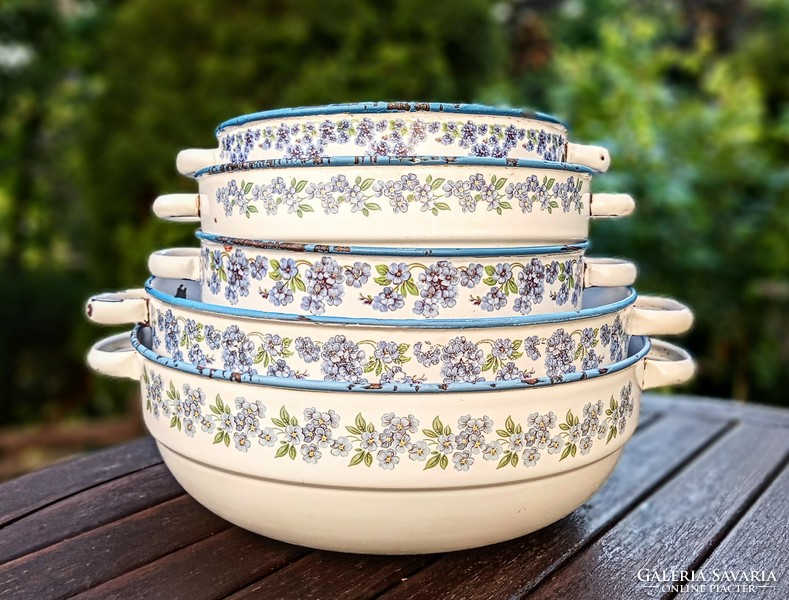 Old enamel bowl with blue forget-me-not 24cm