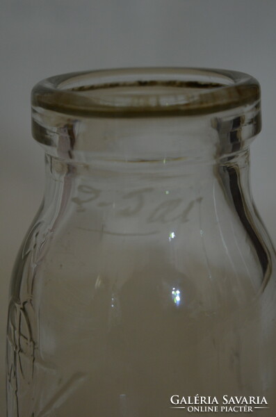 Yoghurtos üveg koronás címerrel ( 1938 )  ( DBZ 00125 )