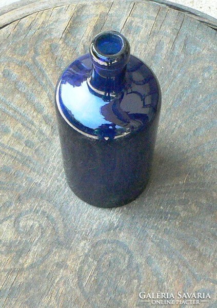 Antik kék vastagfalú üveg palack
