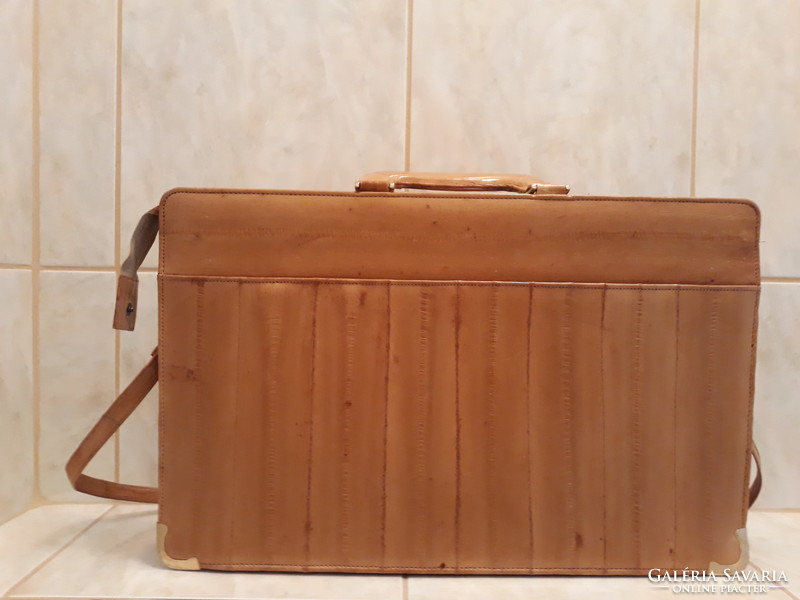 Leather bag-new