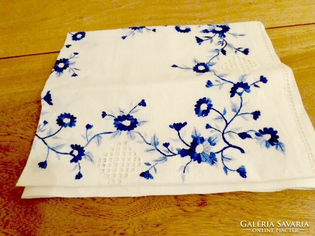 Tablecloth with wheat blue embroidery factory new