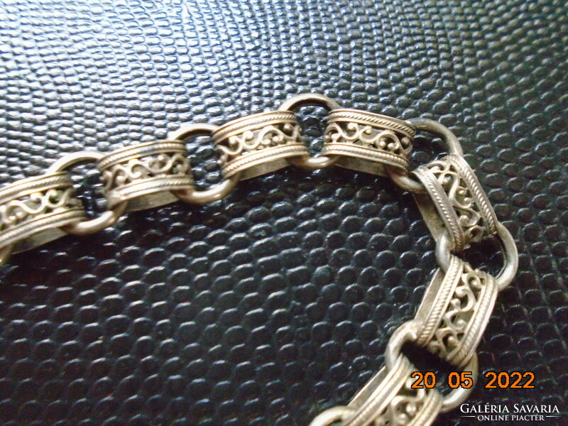 Bracelet made of antique filigree flat rings, fine goldsmithwork