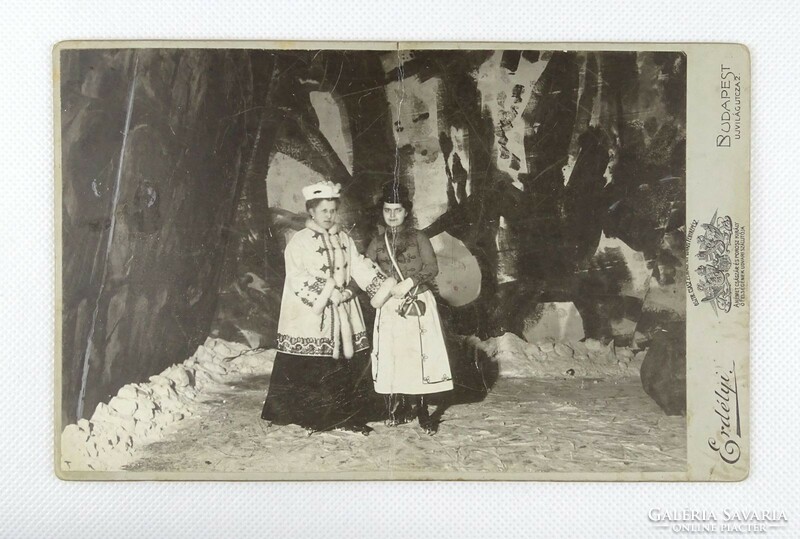 1J018 antique transylvanian photography female portrait 1905 ice festival