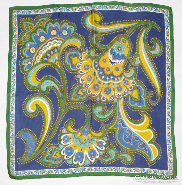 Vintage shawls ii.