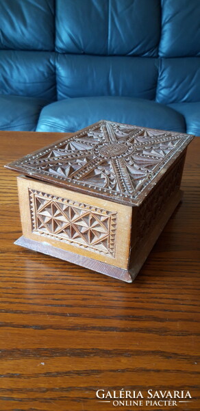 II. Carved Finnish box made under Vh