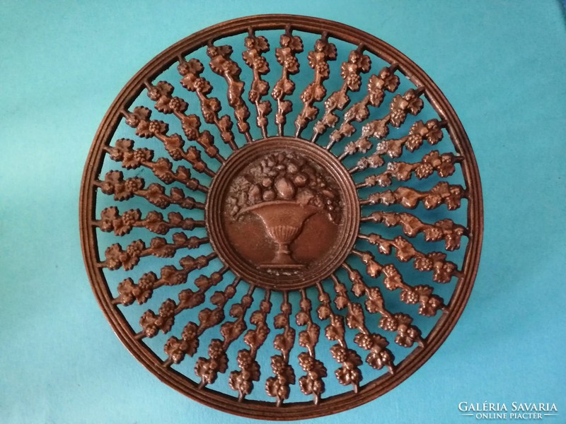 Metal plate with fruit basket, wall decoration