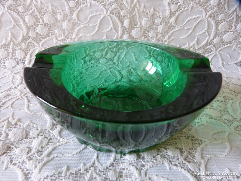 Retro glass bowl ashtray.