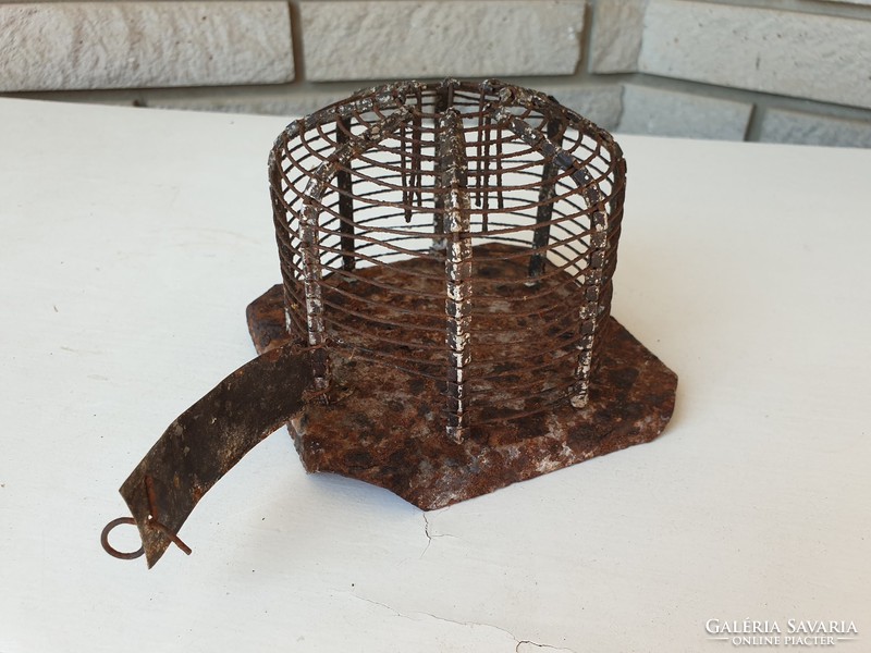 Old vintage metal mousetrap rodent iron mousetrap iron trap