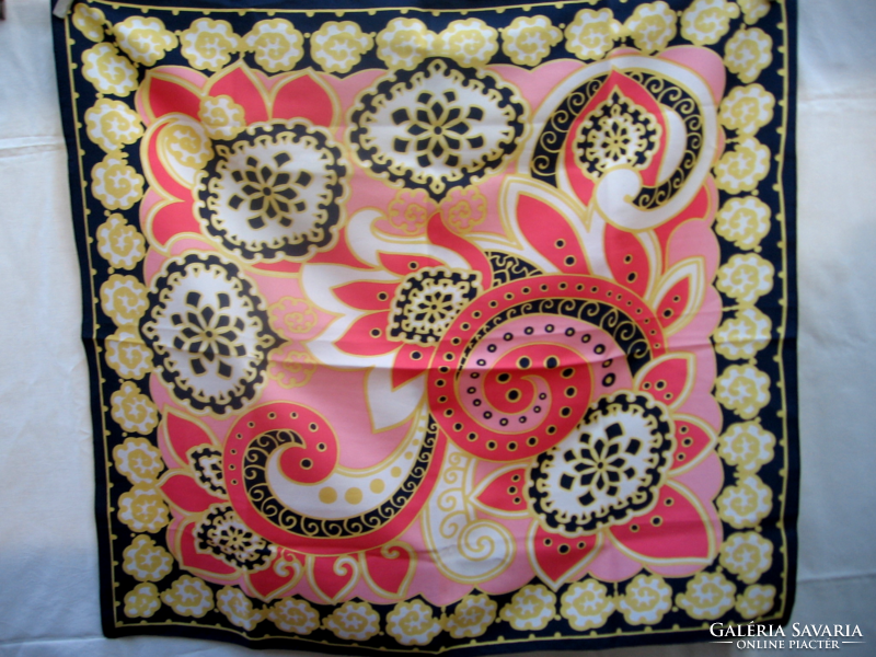 Retro yellow-blue-pink fantasy patterned scarf