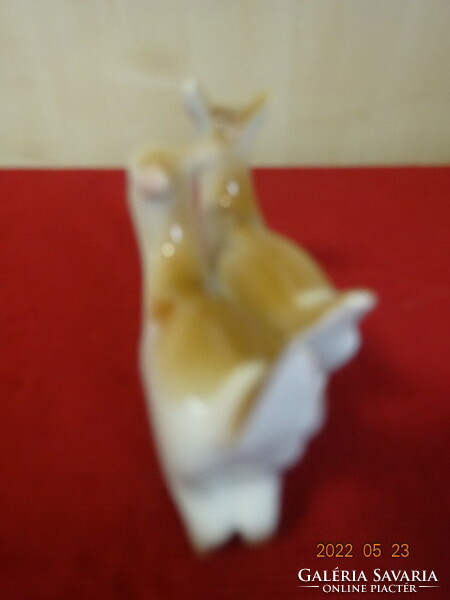 Zsolnay porcelán figura, kecske páros, hossza 9 cm. Vanneki! Jókai.